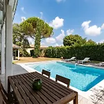 La Maison Des Voyages *