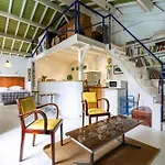 La Maison Des Voyages *