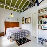 La Maison Des Voyages Apartmán *
