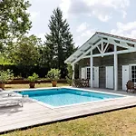 Apartmán La Maison Des Voyages Saint-Aubin-de-Branne
