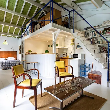 La Maison Des Voyages *
