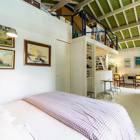 La Maison Des Voyages *